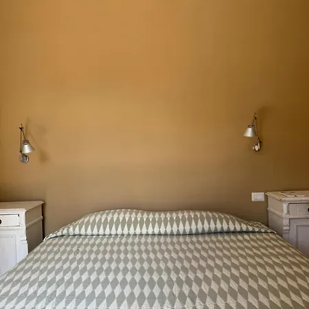 アパート Elegante Con Terrazzo ローマ