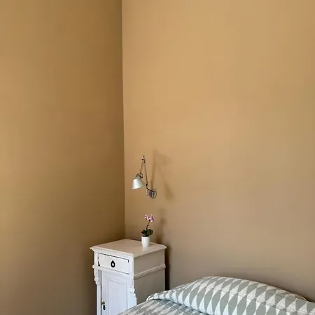 アパート Elegante Con Terrazzo ローマ