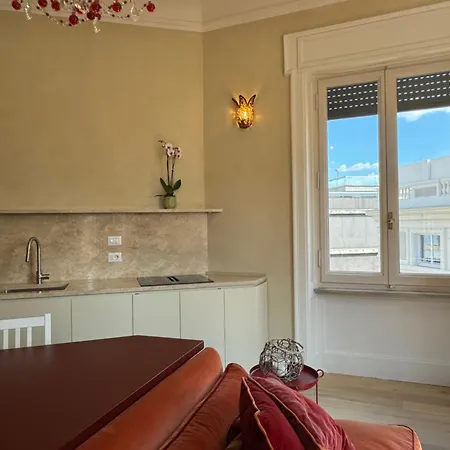 Elegante Con Terrazzo * Rzym